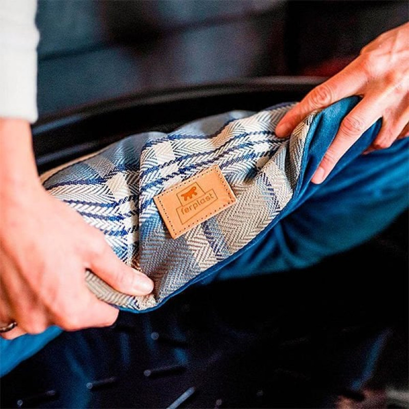 Ferplast 43x30 Cm Hamilton 70 Yatak Mavi | Kumaş Köpek Yatağı