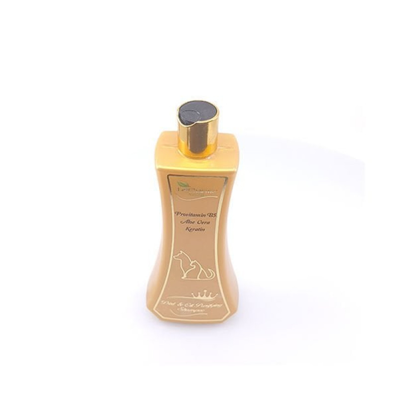 Le Charme 370 Ml Provitamin B5 Aloe Vera Keratin Şampuan | Köpek Kozmetik Bakım Ürünü Le Charme 370 Ml Provitamin B5 Aloe Vera Keratin Şampuan | Köpek Kozmetik Bakım Ürünü
